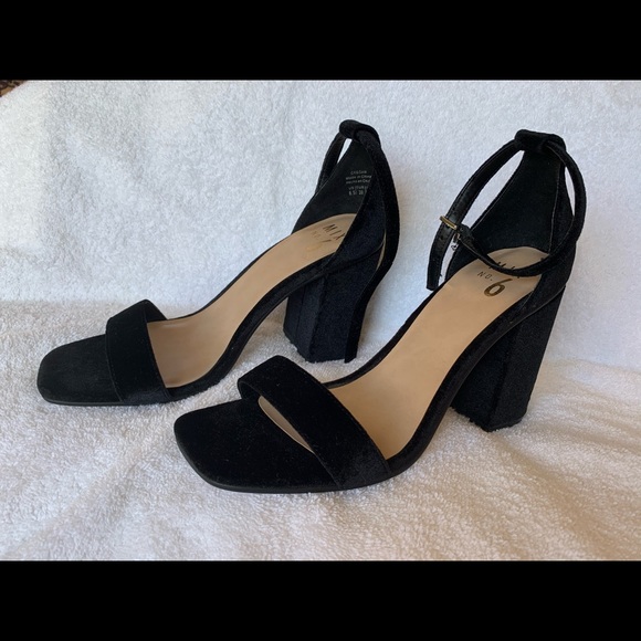 Mix No. 6 Shoes - NWOT Black Block Heel